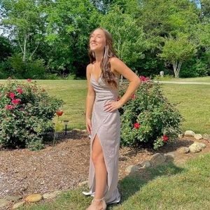 Meet your Posher, Kenzie